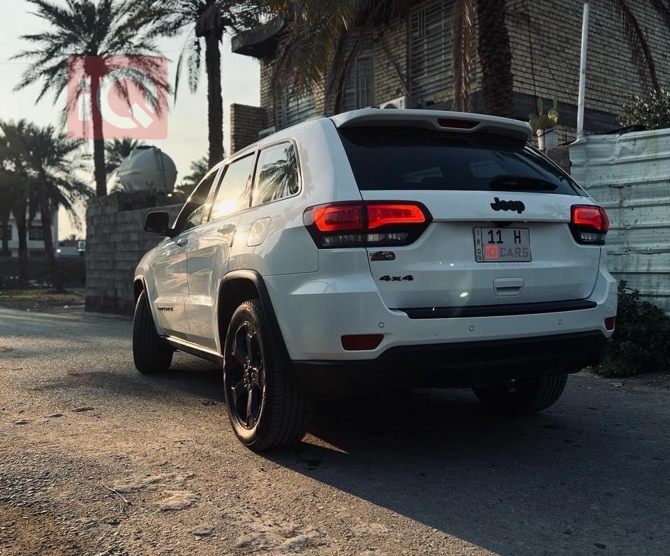 جيب جراند شيروكي